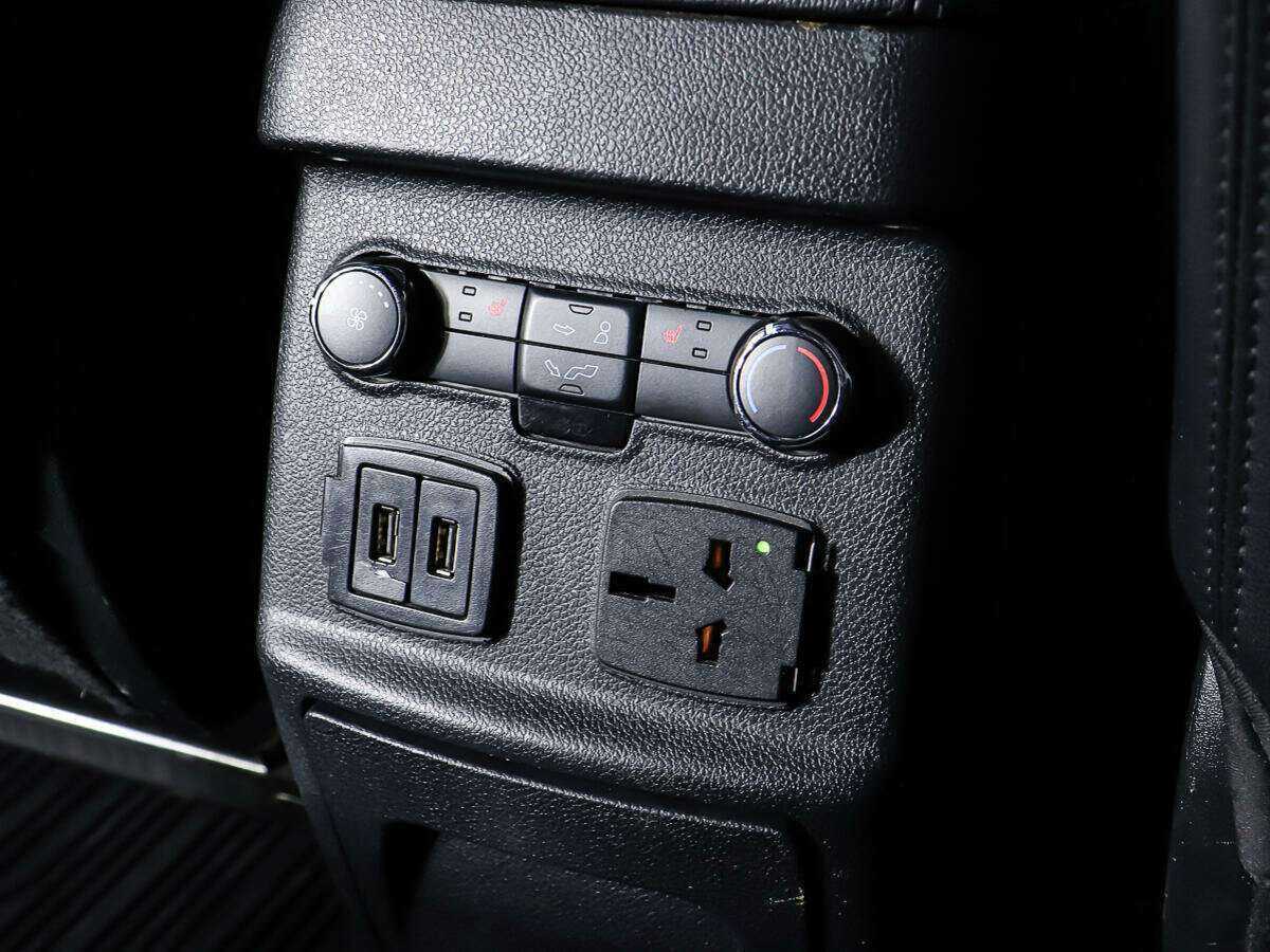 Купить Ford Explorer с пробегом. Фото: #12