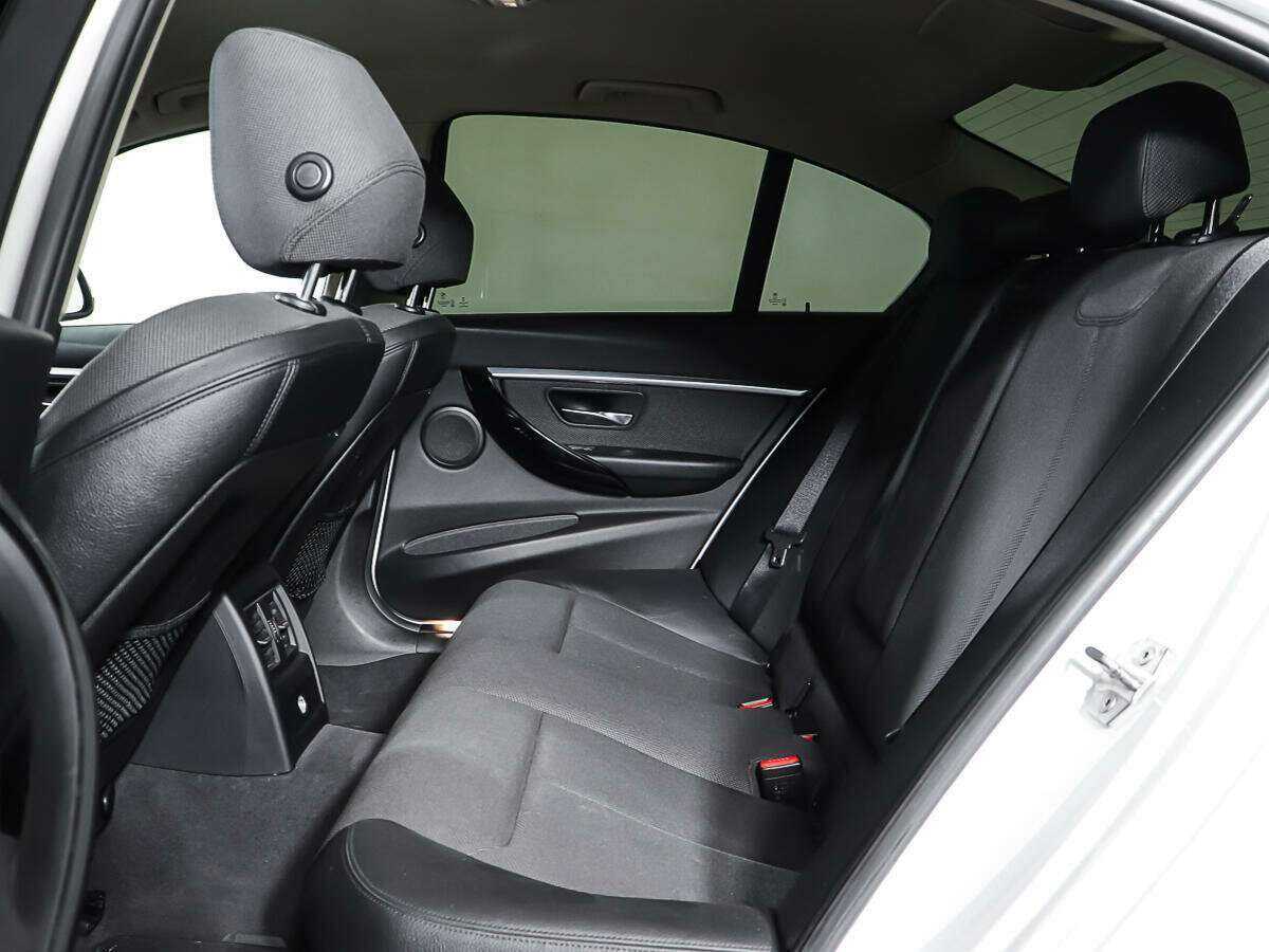 Купить BMW 3 серии с пробегом. Фото: #9