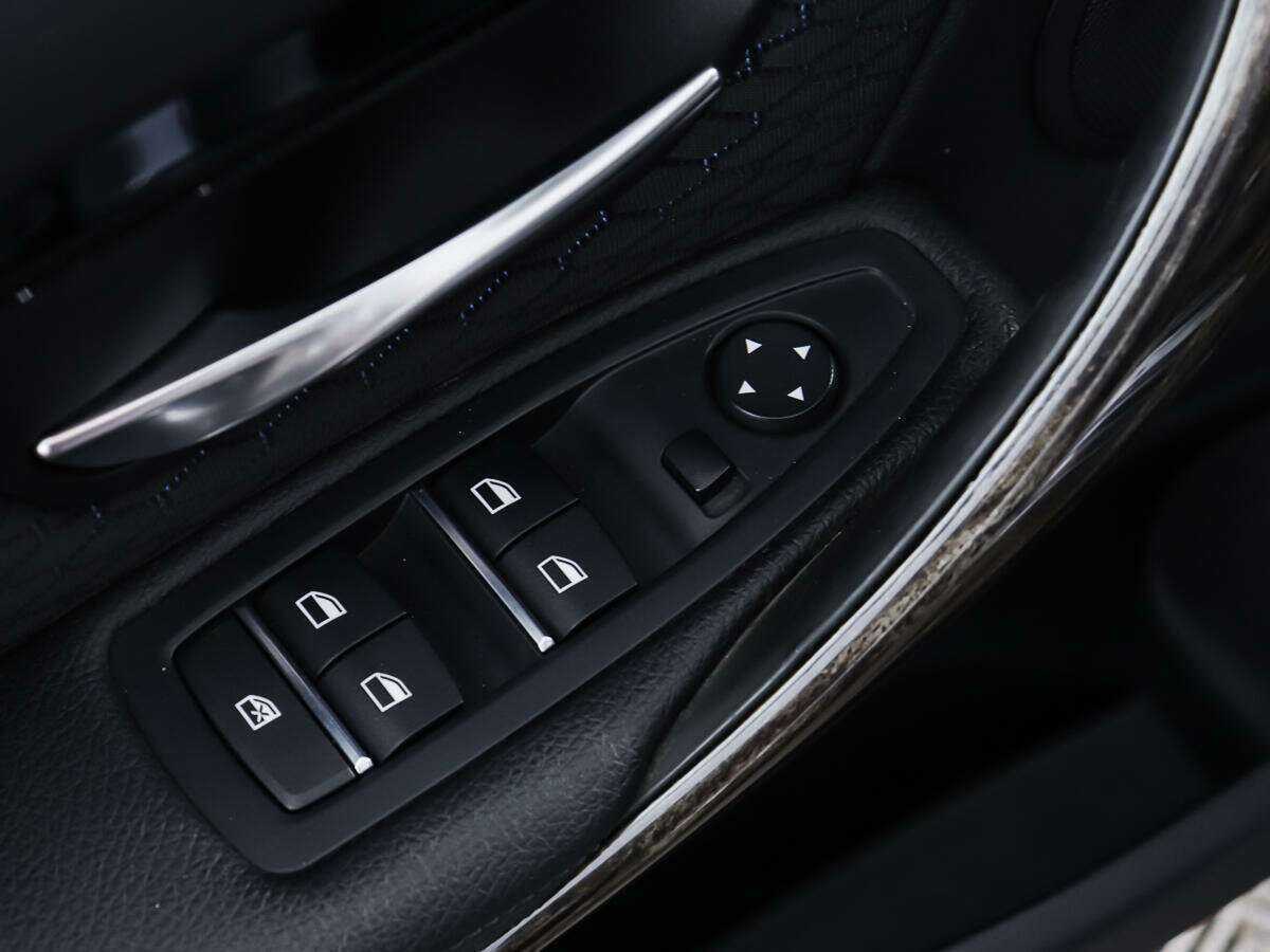 Купить BMW 3 серии с пробегом. Фото: #15