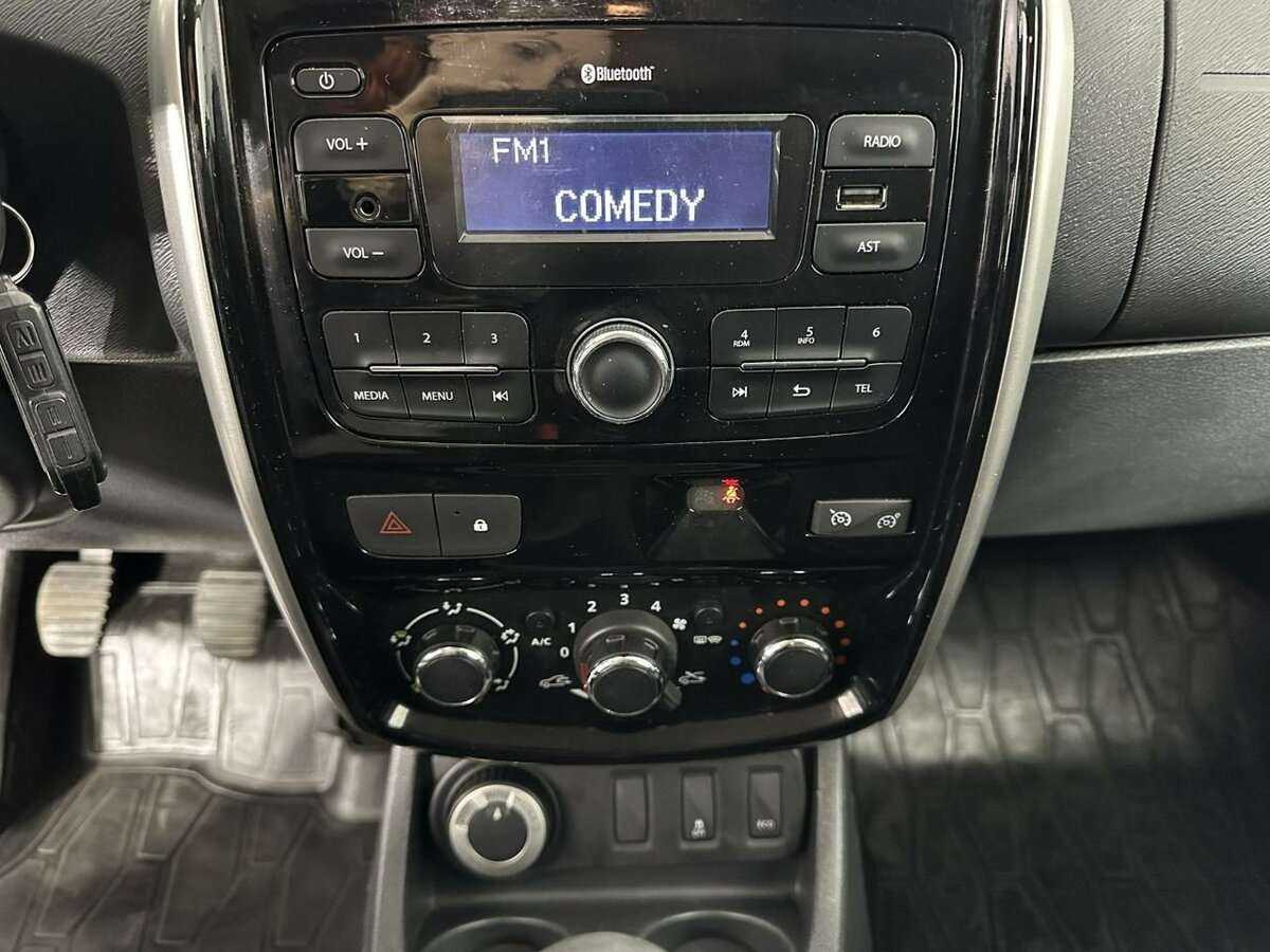 Купить Nissan Terrano с пробегом. Фото: #10