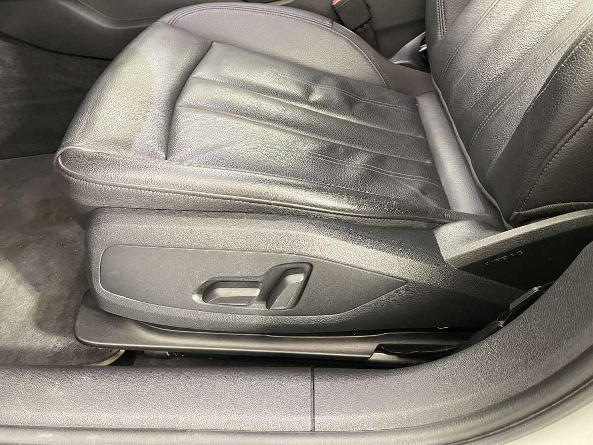 Купить Audi A4 с пробегом. Фото: #9