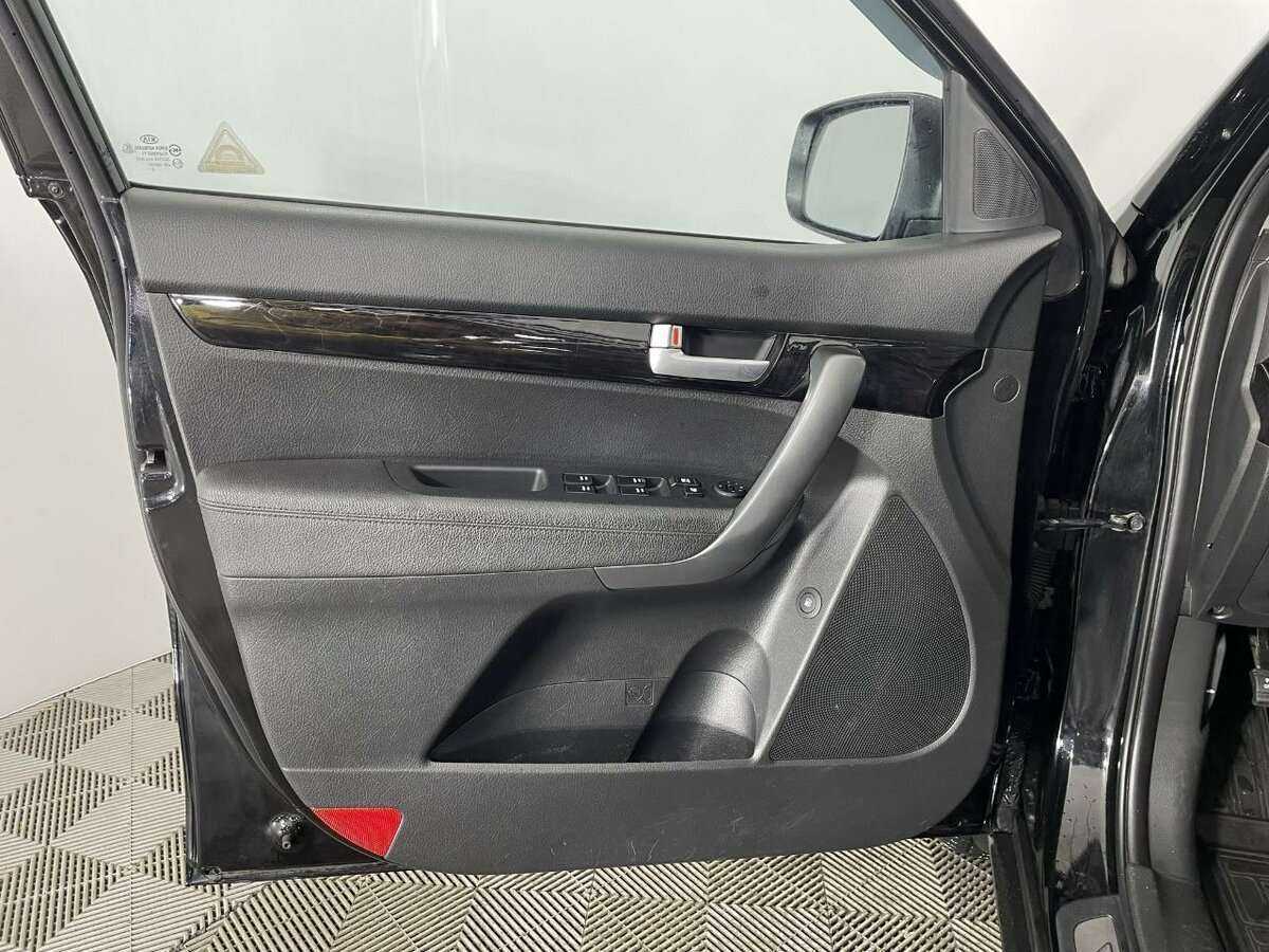 Купить Kia Sorento с пробегом. Фото: #7