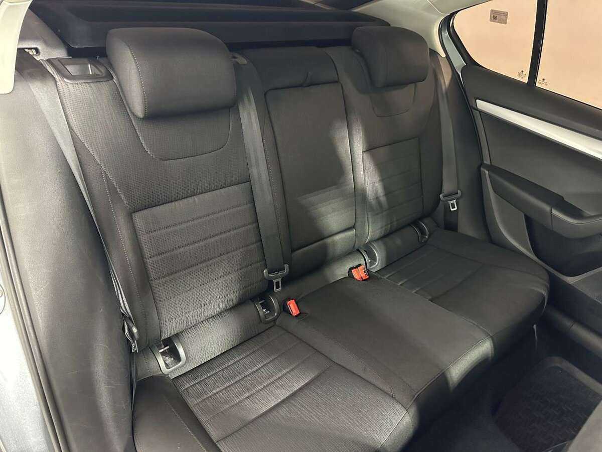 Купить Skoda Octavia с пробегом. Фото: #14