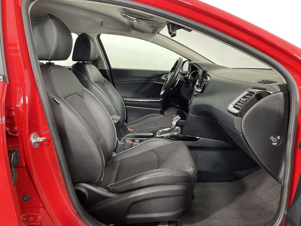 Купить Kia Ceed с пробегом. Фото: #13