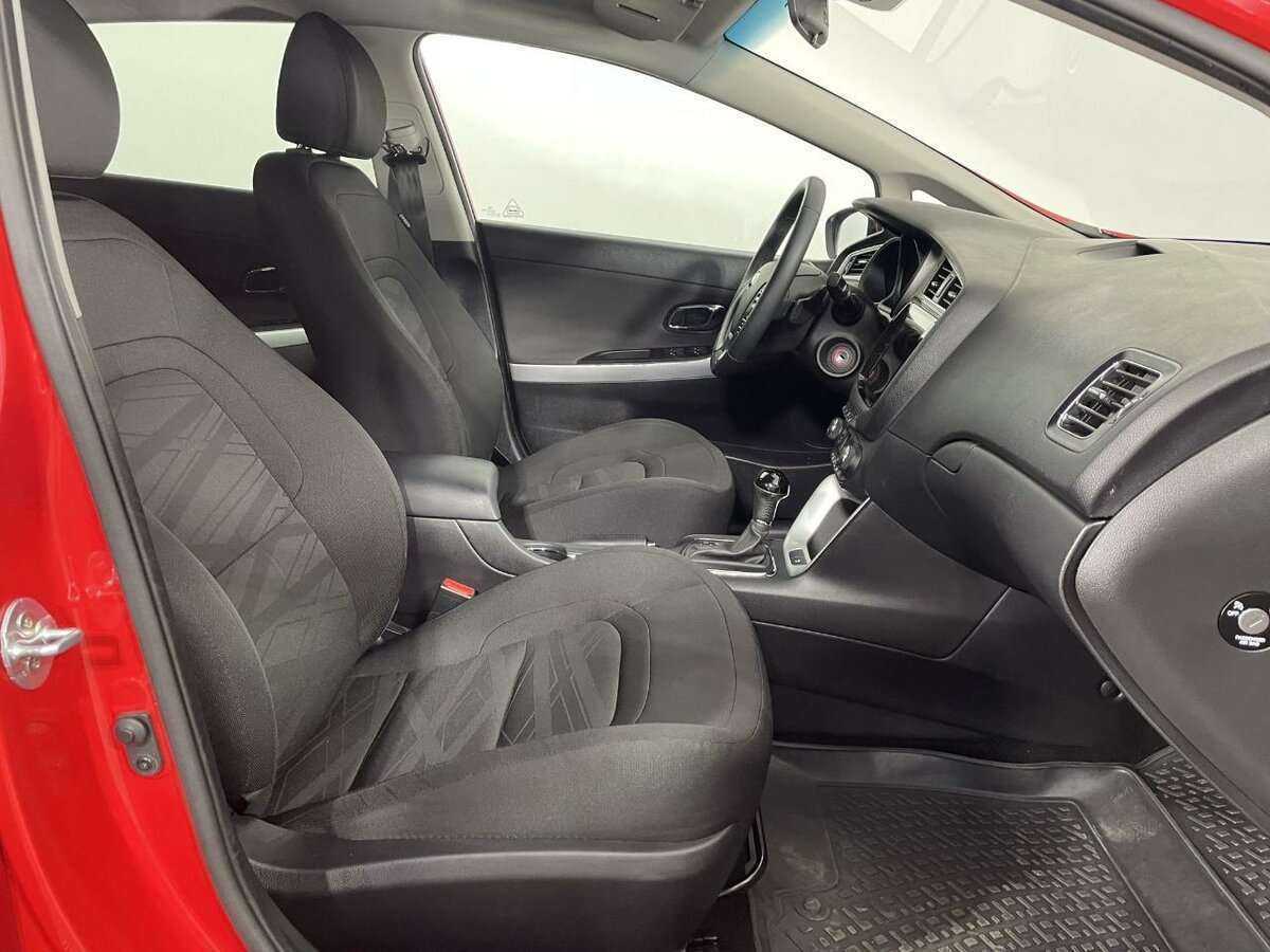 Купить Kia Ceed с пробегом. Фото: #13