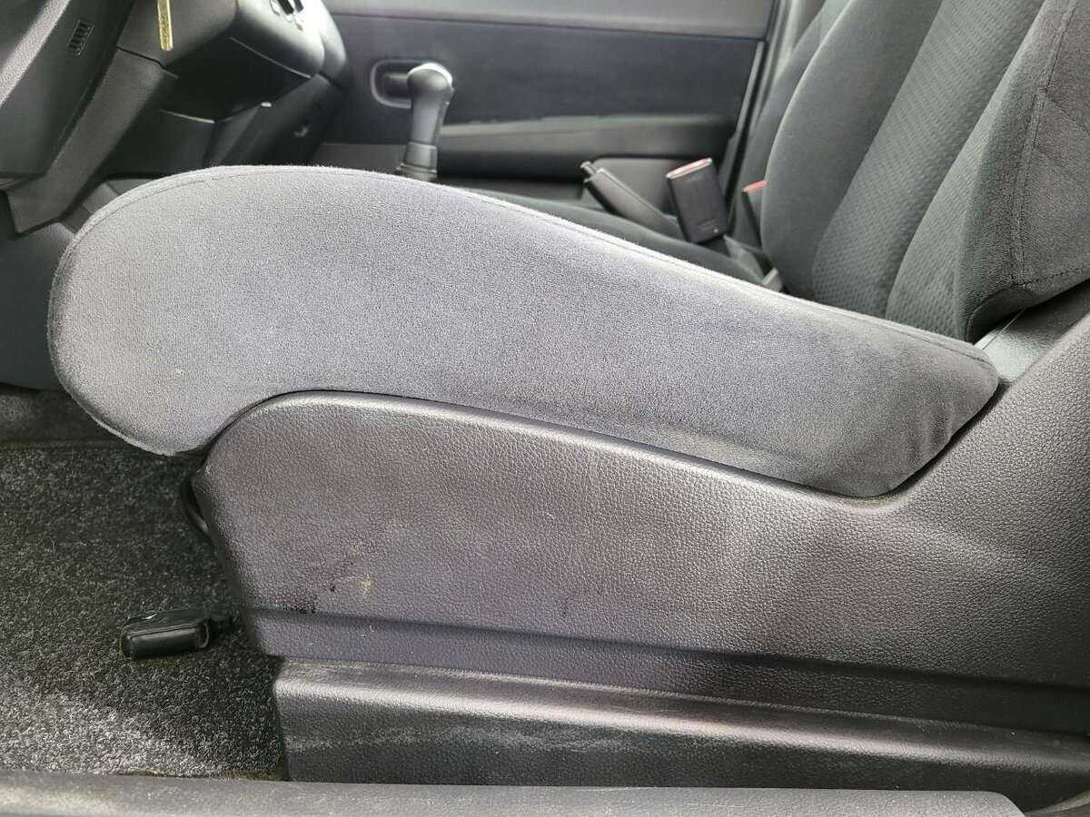 Купить Nissan Tiida с пробегом. Фото: #9