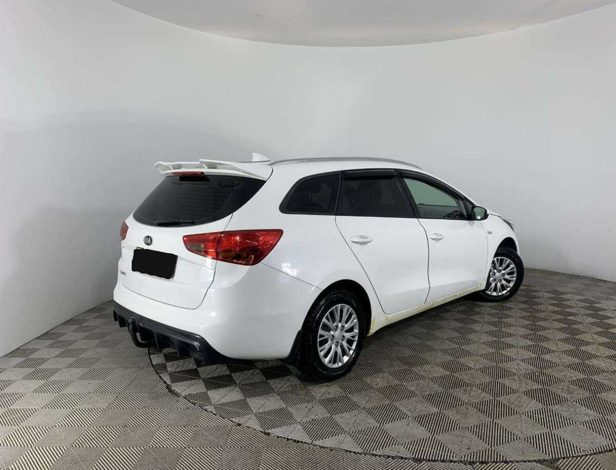 Купить Kia Ceed с пробегом. Фото: #5