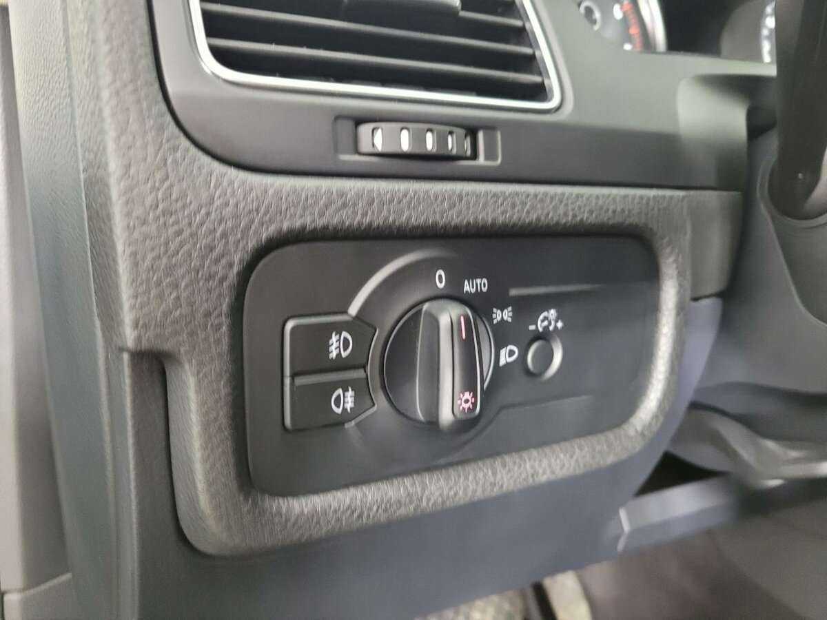 Купить Volkswagen Touareg с пробегом. Фото: #8