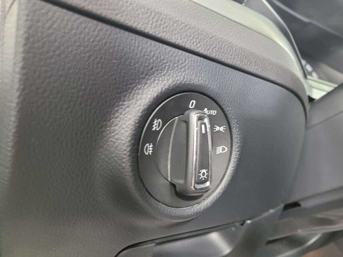 Купить Skoda Superb с пробегом. Фото: #8