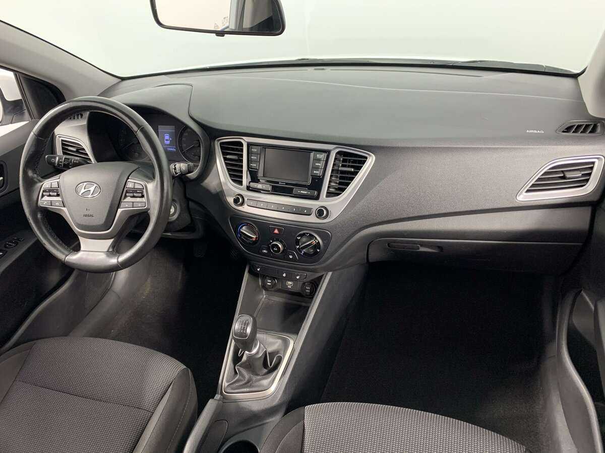 Купить Hyundai Solaris с пробегом. Фото: #7