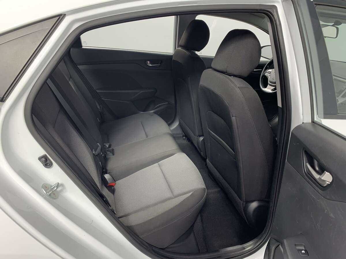 Купить Hyundai Solaris с пробегом. Фото: #15