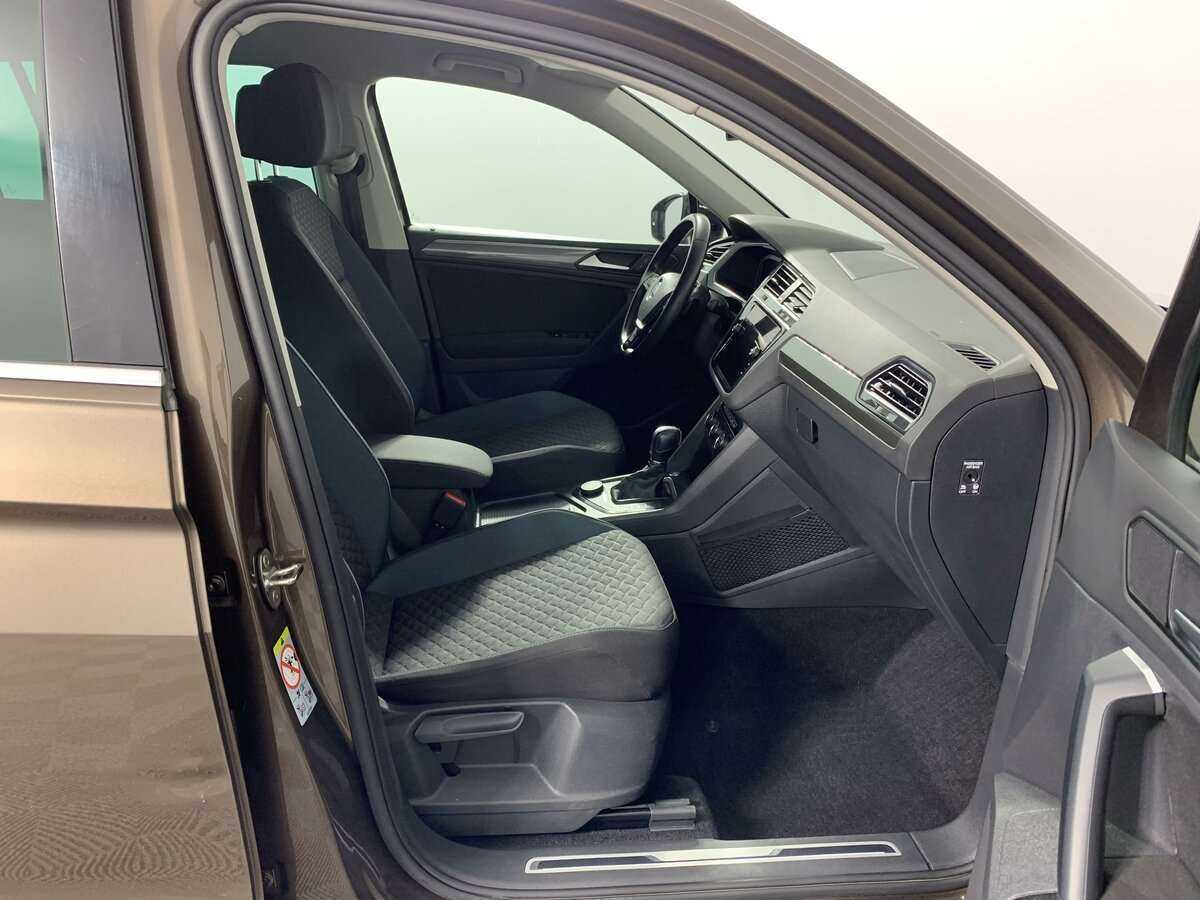 Купить Volkswagen Tiguan с пробегом. Фото: #14