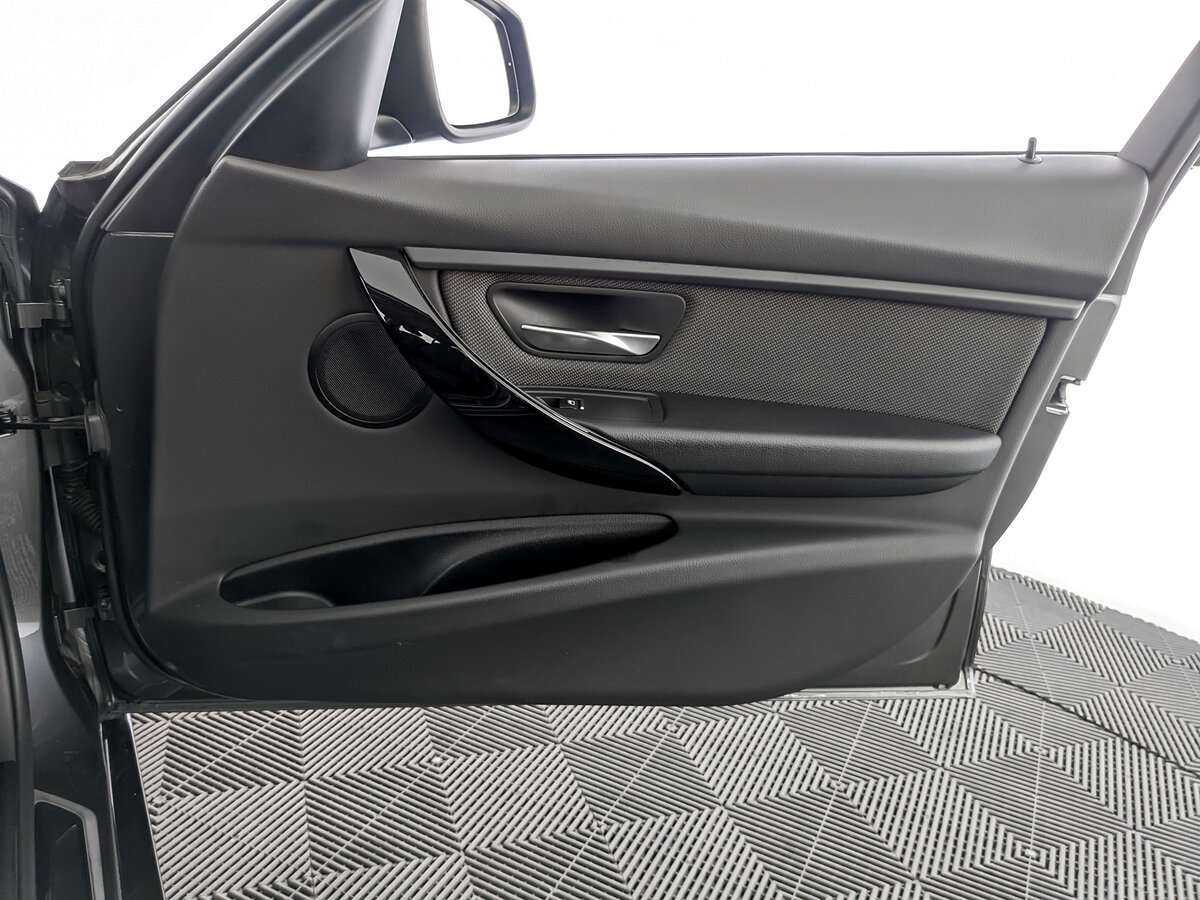 Купить BMW 3 серии с пробегом. Фото: #23