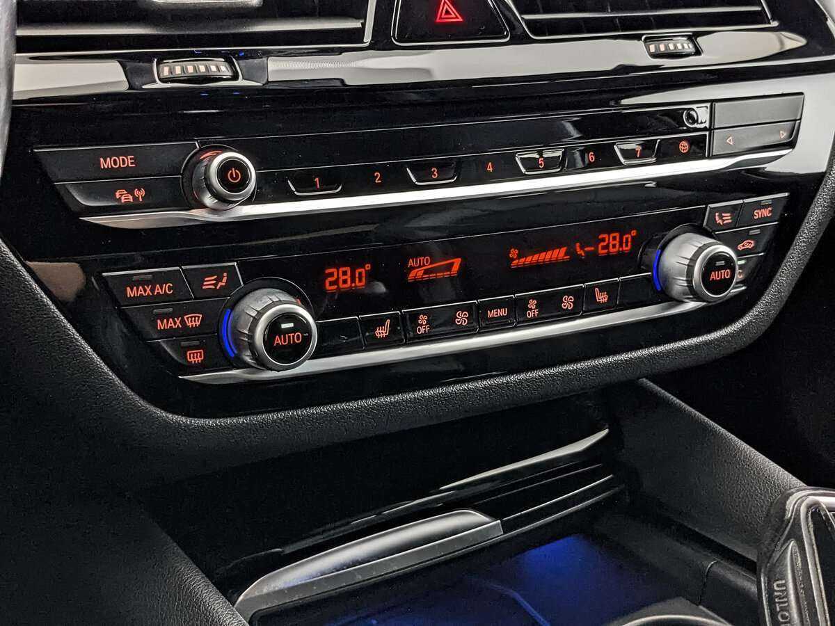 Купить BMW 5 серии с пробегом. Фото: #16