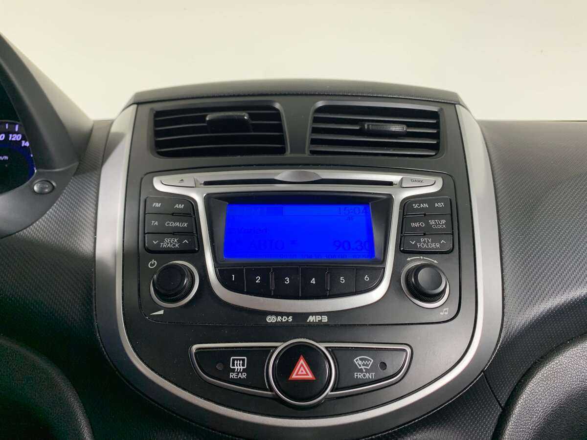 Купить Hyundai Solaris с пробегом. Фото: #12