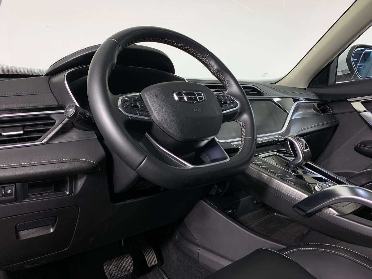 Купить Geely Atlas Pro с пробегом. Фото: #8