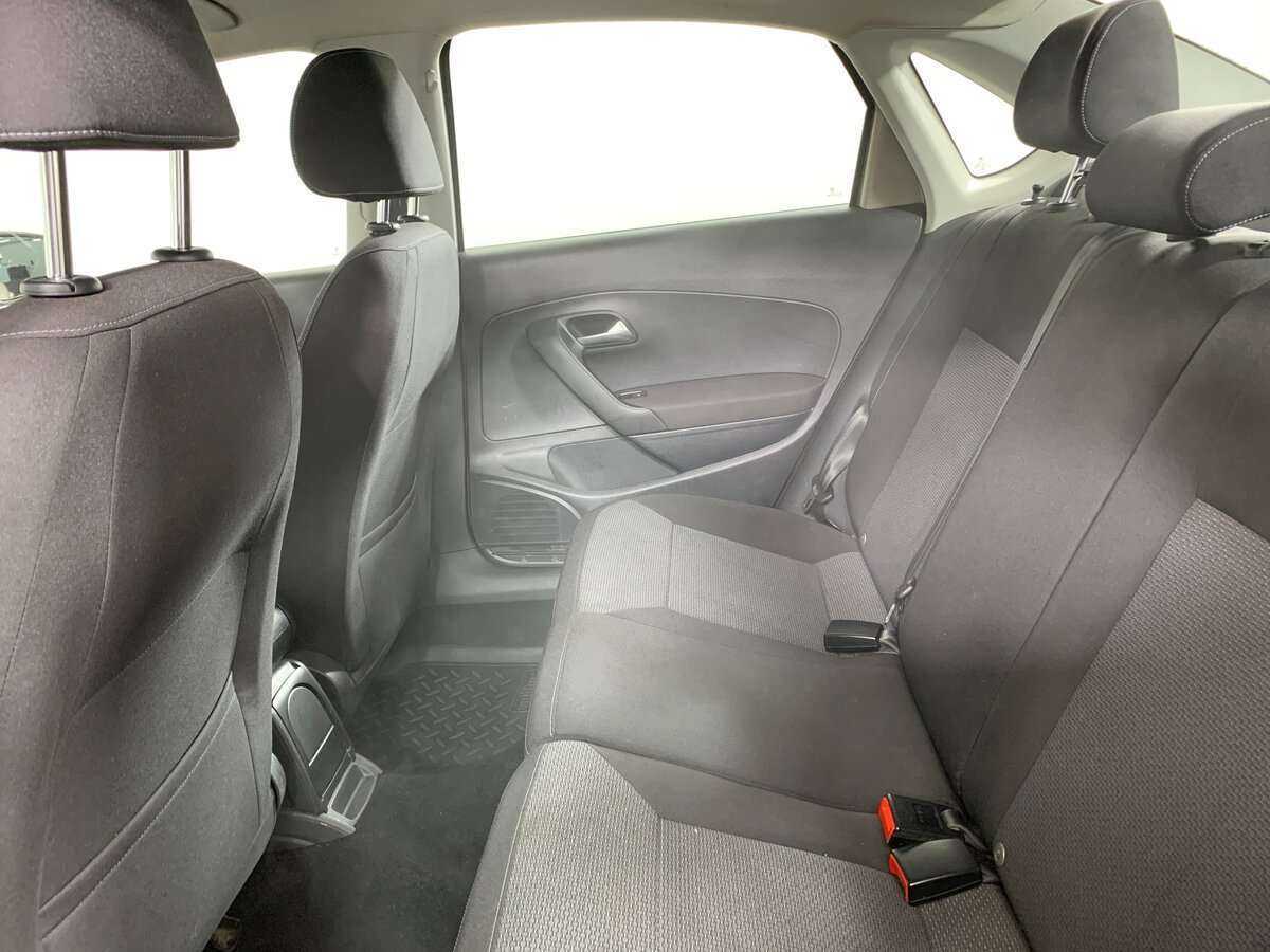 Купить Volkswagen Polo с пробегом. Фото: #15