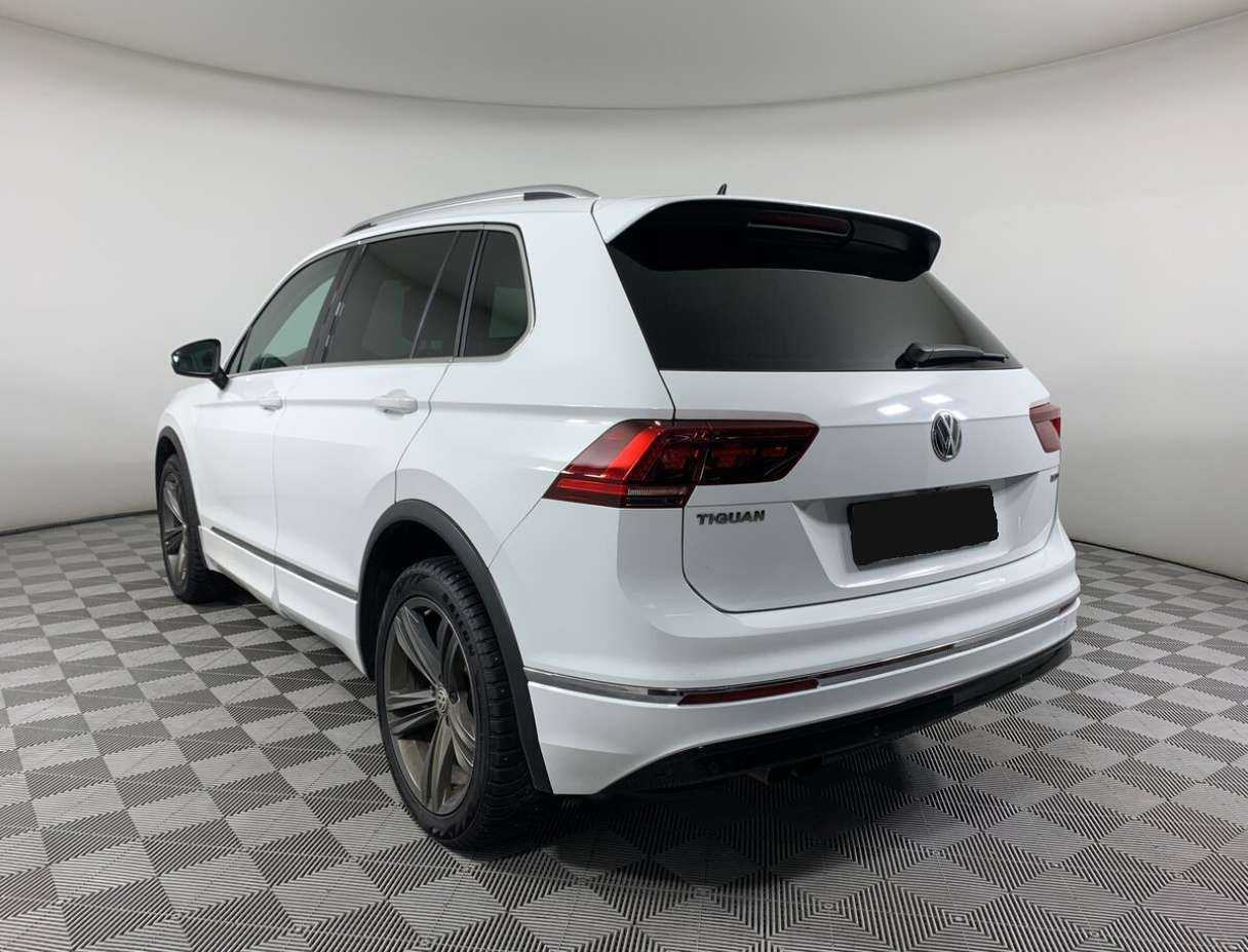 Купить Volkswagen Tiguan с пробегом. Фото: #6