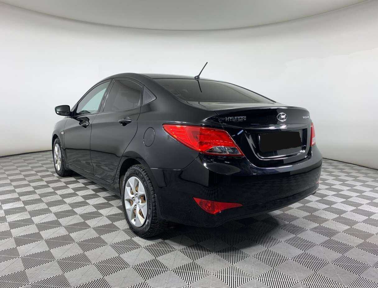 Купить Hyundai Solaris с пробегом. Фото: #6