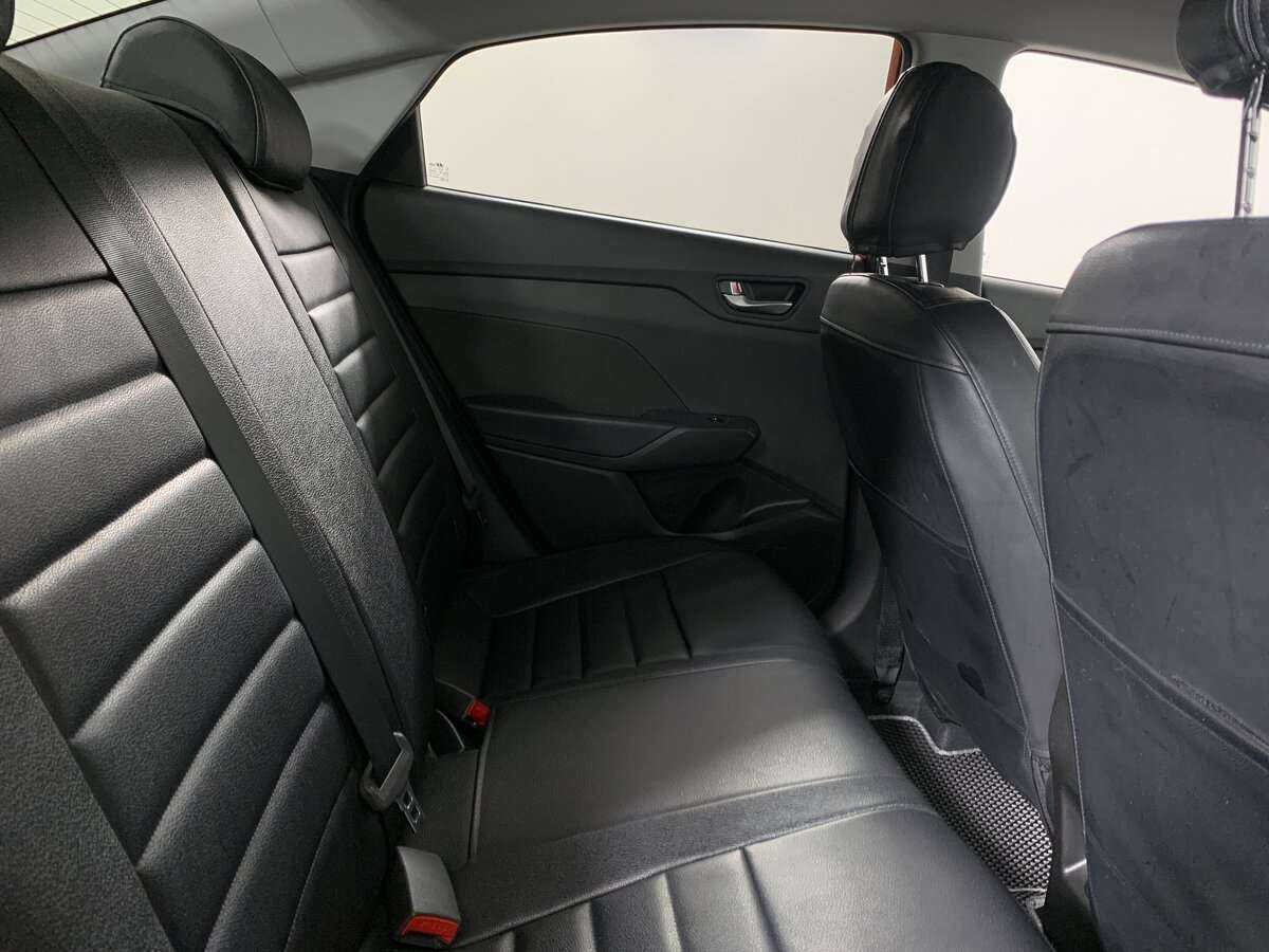 Купить Hyundai Solaris с пробегом. Фото: #14