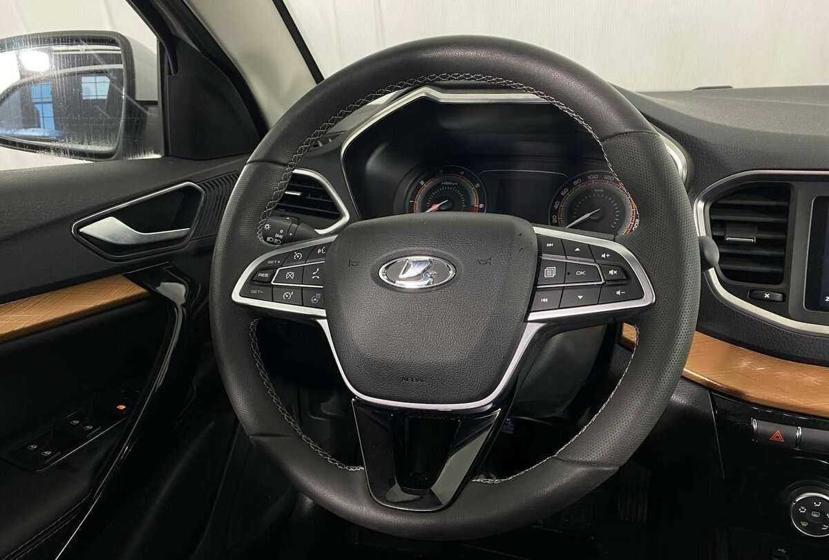 Купить Lada (ВАЗ) Vesta с пробегом. Фото: #8