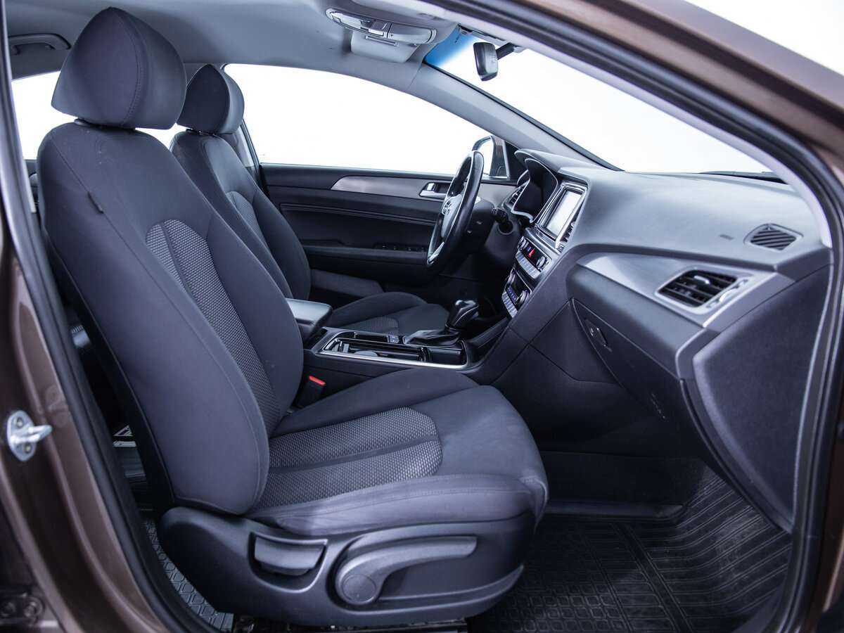 Купить Hyundai Sonata с пробегом. Фото: #11