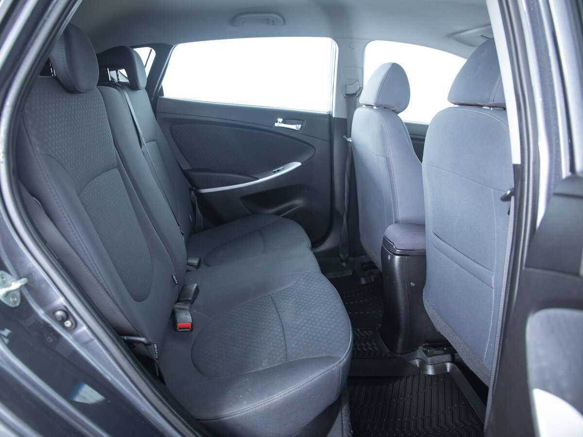 Купить Hyundai Solaris с пробегом. Фото: #8