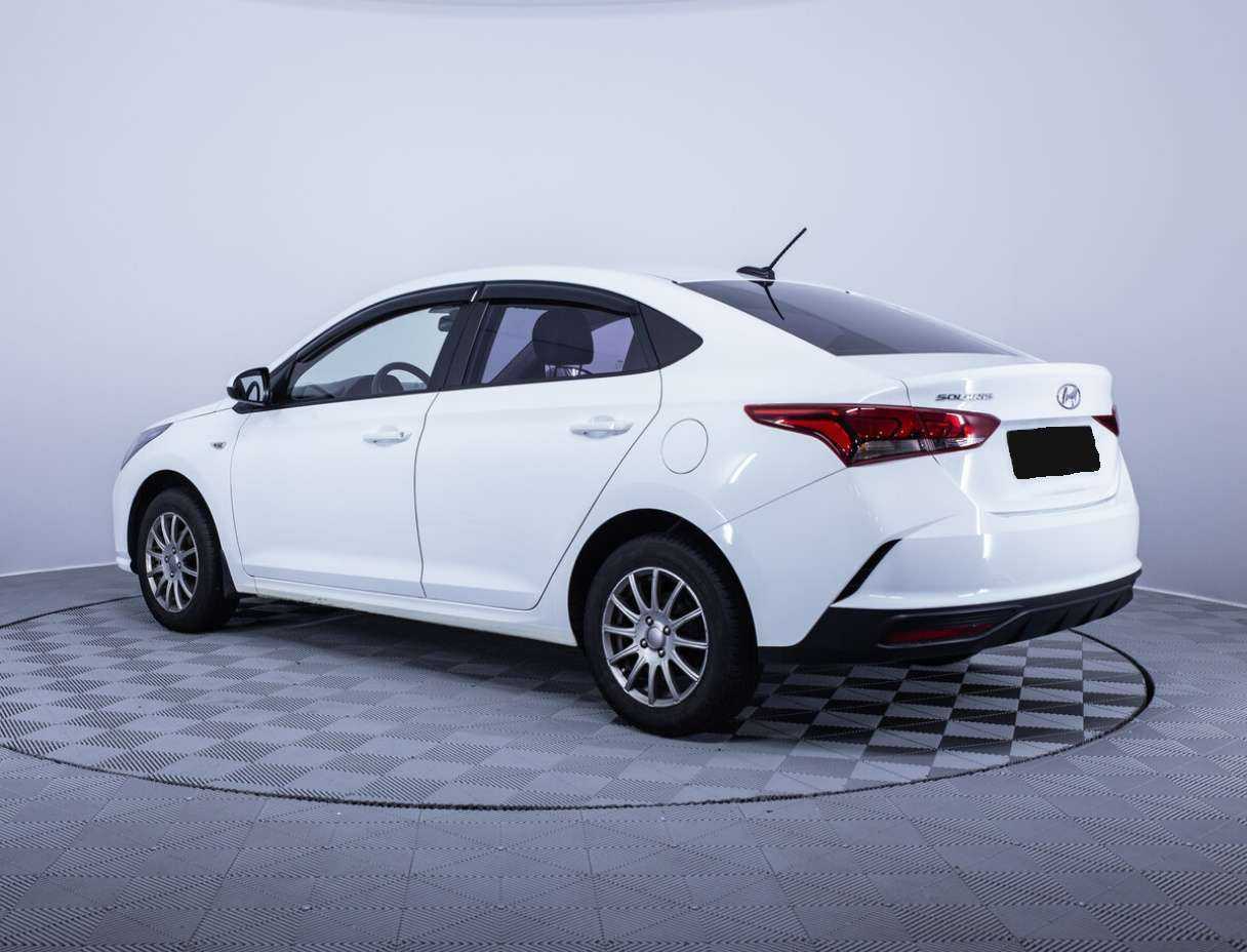 Купить Hyundai Solaris с пробегом. Фото: #6