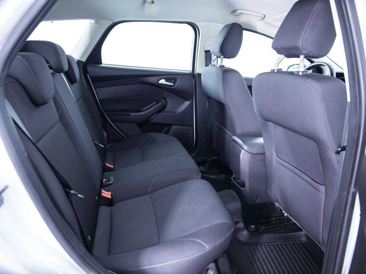Купить Ford Focus с пробегом. Фото: #8