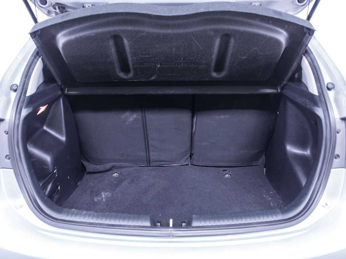 Купить Kia Rio с пробегом. Фото: #8