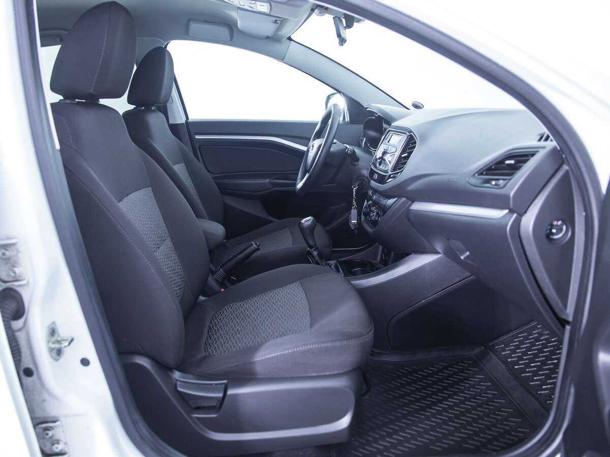 Купить Lada (ВАЗ) Vesta с пробегом. Фото: #10