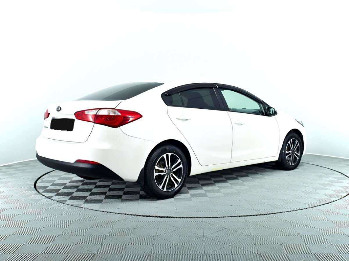Купить Kia Cerato с пробегом. Фото: #4