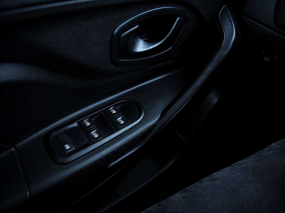 Купить Lada (ВАЗ) XRAY с пробегом. Фото: #12