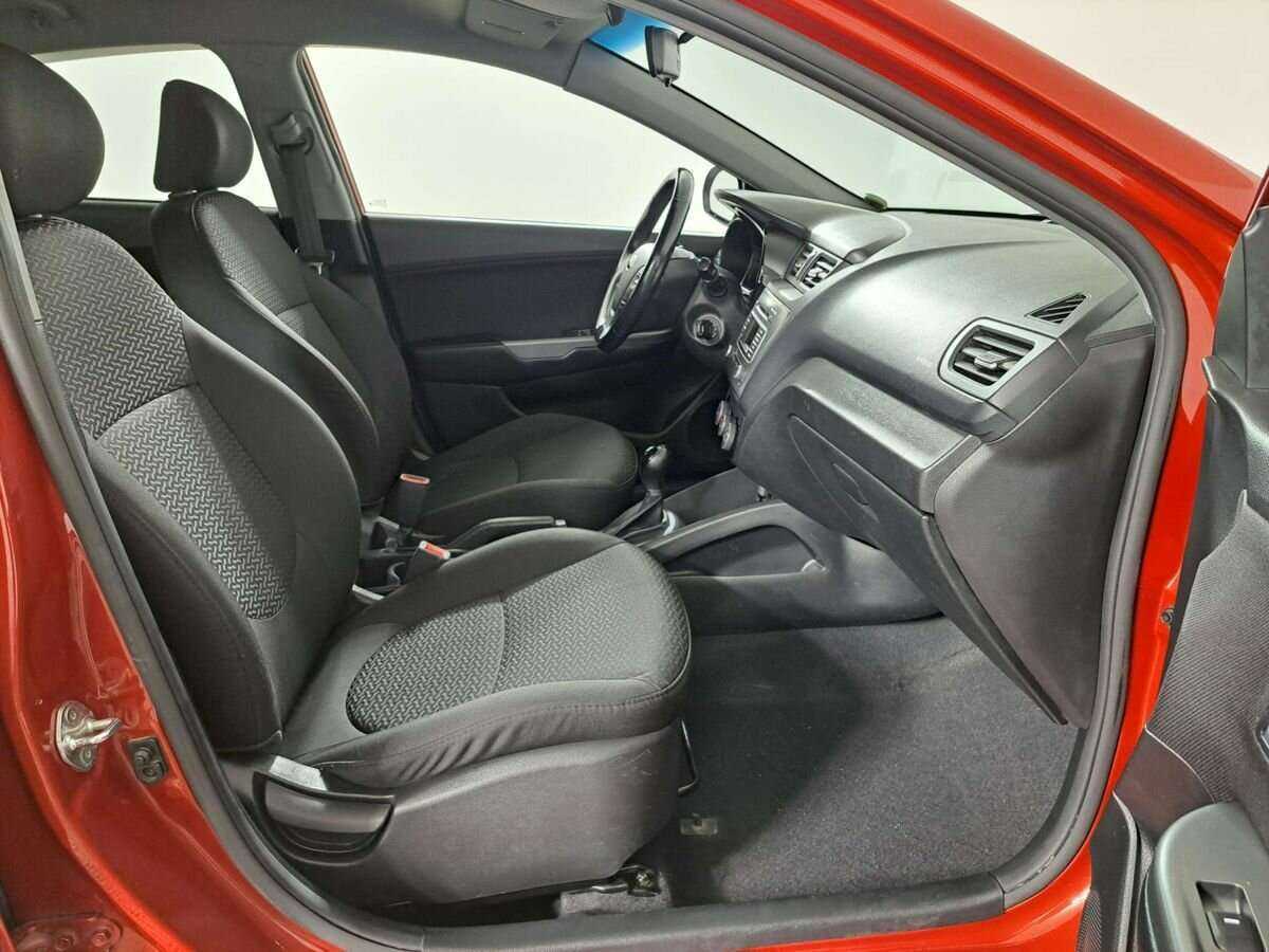 Купить Kia Rio с пробегом. Фото: #8