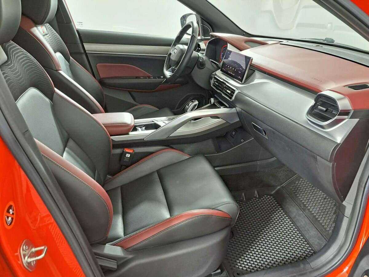 Купить Geely Coolray с пробегом. Фото: #8