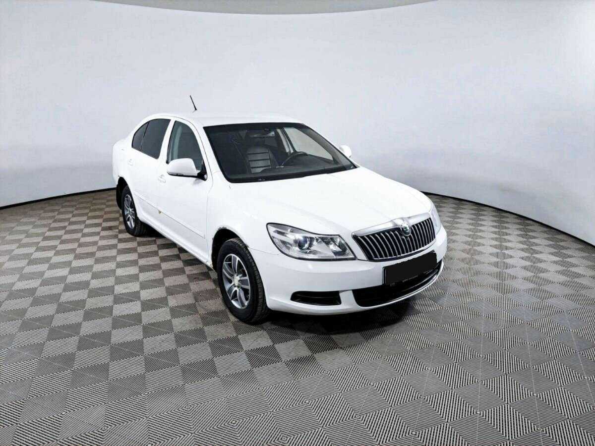 Купить Skoda Octavia с пробегом. Фото: #2