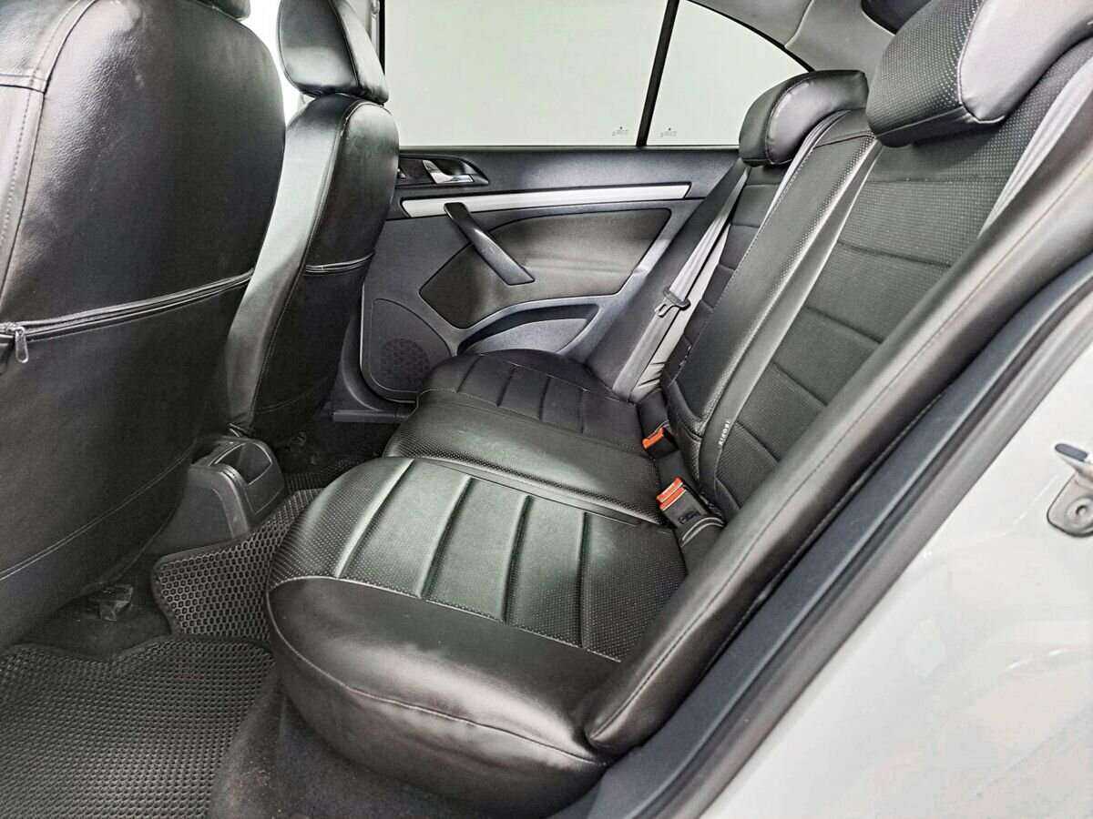 Купить Skoda Octavia с пробегом. Фото: #9