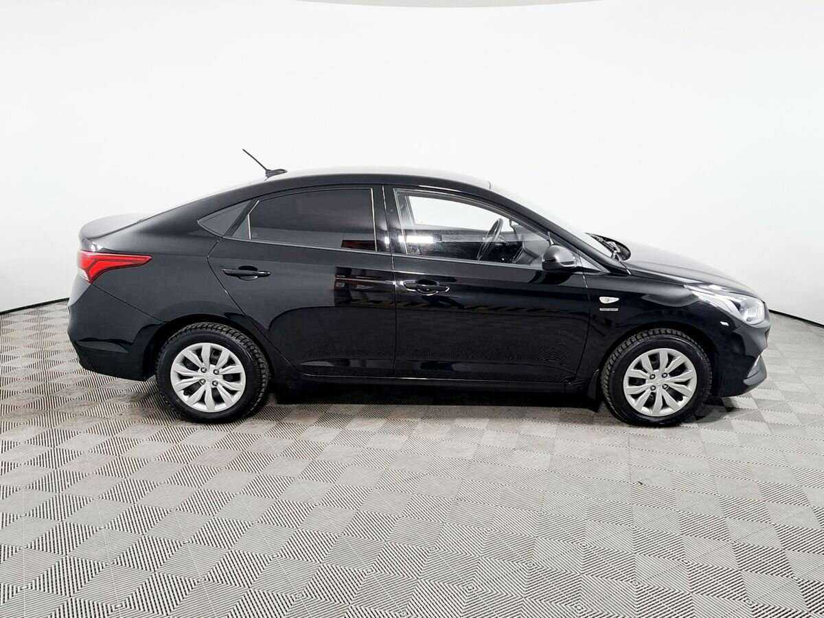 Купить Hyundai Solaris с пробегом. Фото: #3