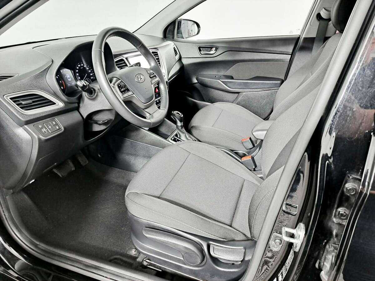 Купить Hyundai Solaris с пробегом. Фото: #13