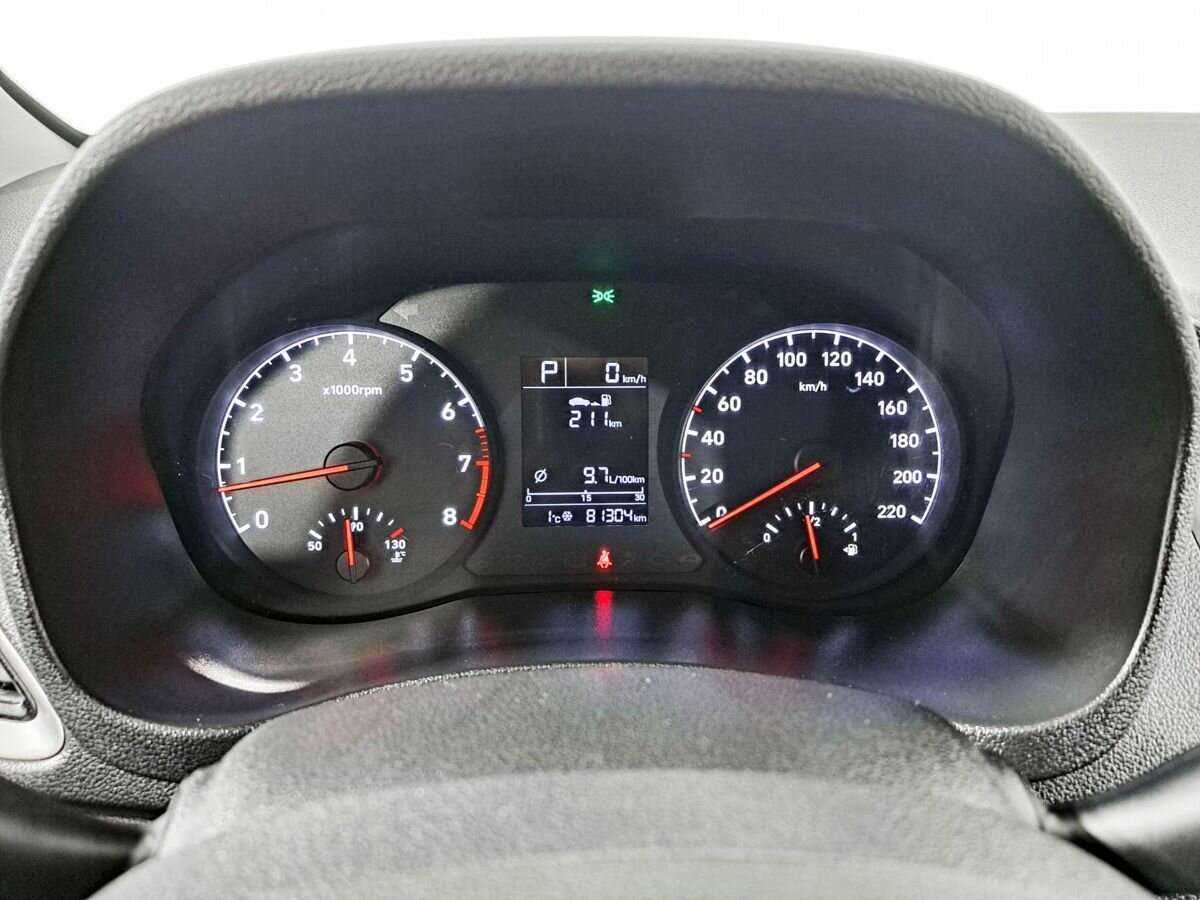 Купить Hyundai Solaris с пробегом. Фото: #12