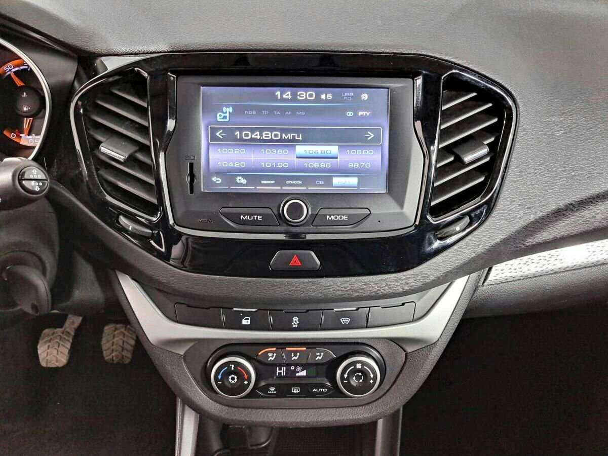 Купить Lada (ВАЗ) Vesta с пробегом. Фото: #12