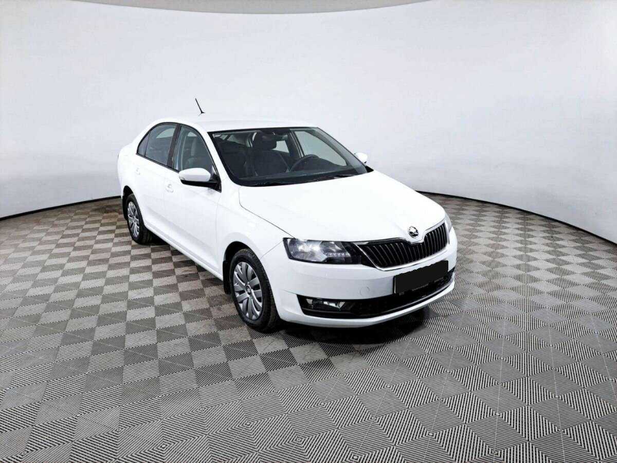 Купить Skoda Rapid с пробегом. Фото: #1