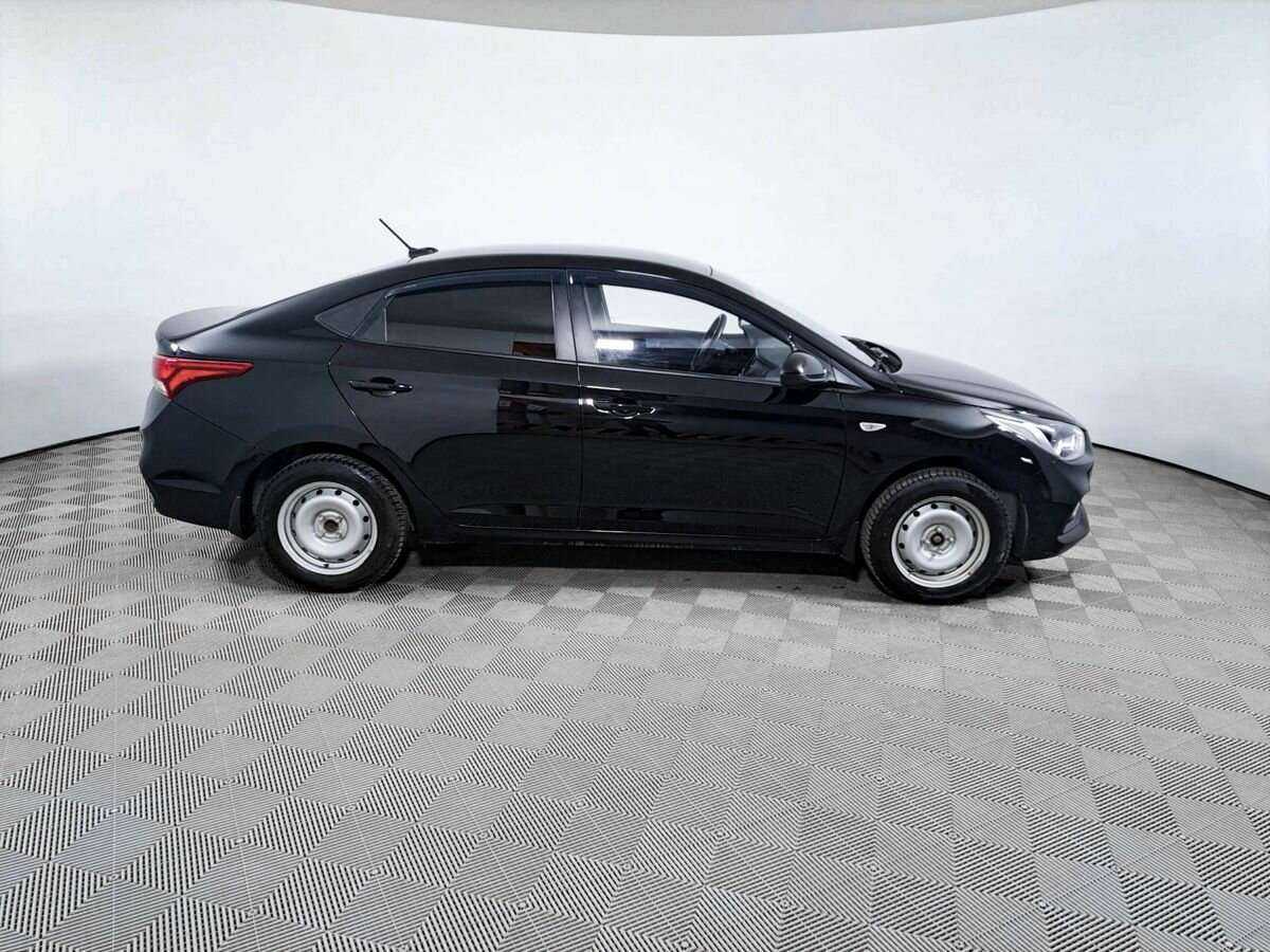 Купить Hyundai Solaris с пробегом. Фото: #3