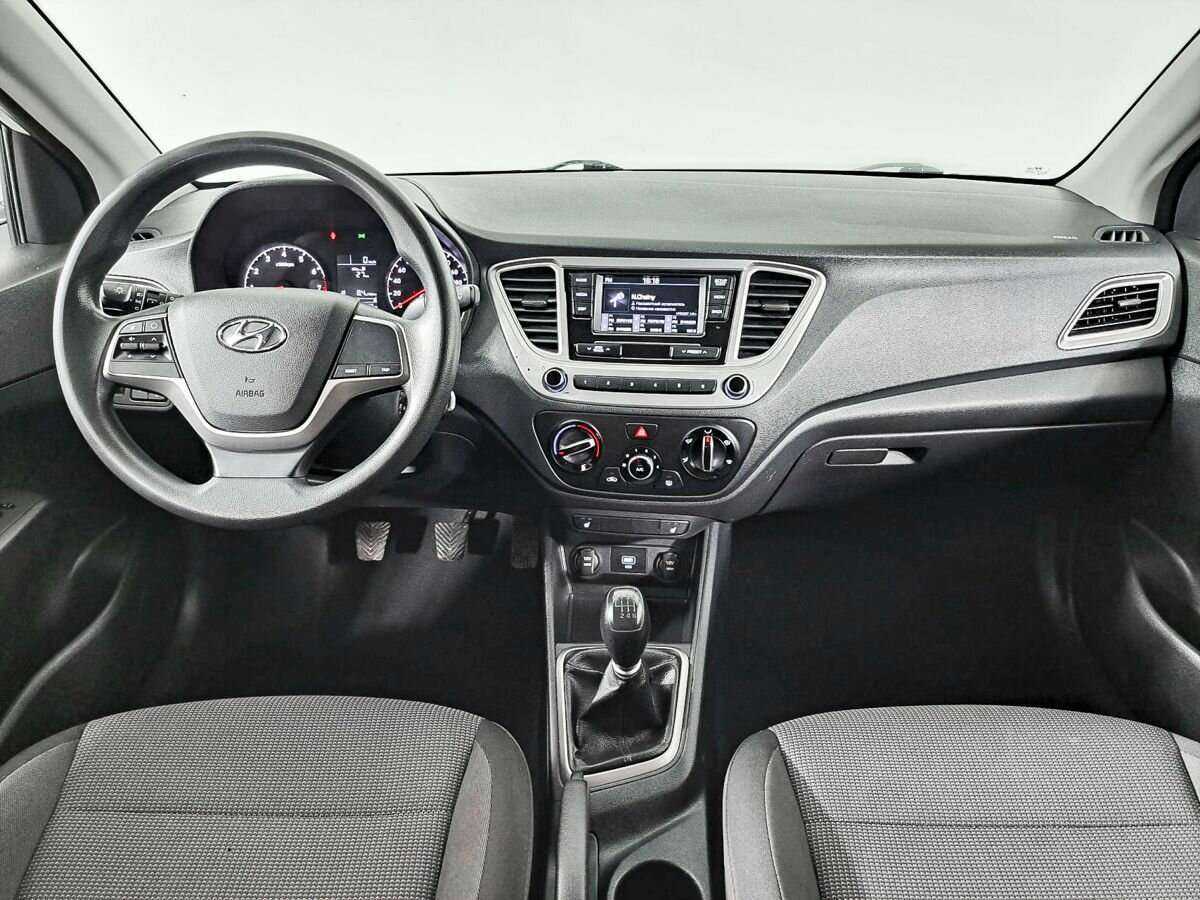 Купить Hyundai Solaris с пробегом. Фото: #10