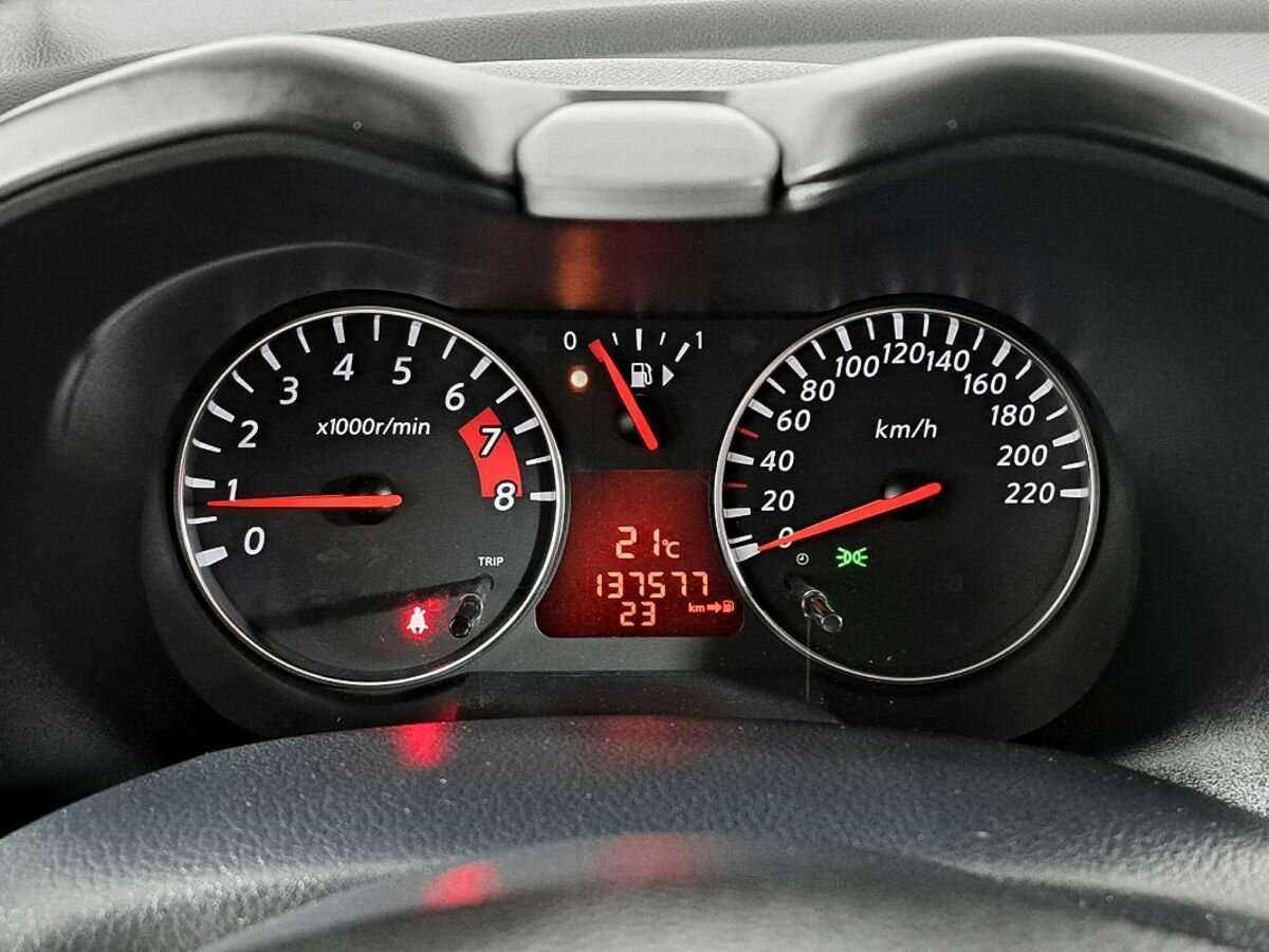 Купить Nissan Note с пробегом. Фото: #10