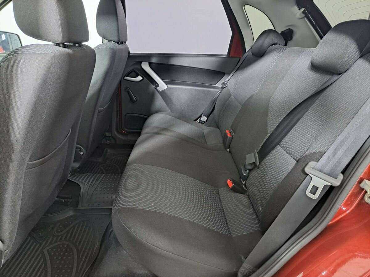 Купить Lada (ВАЗ) Kalina с пробегом. Фото: #9