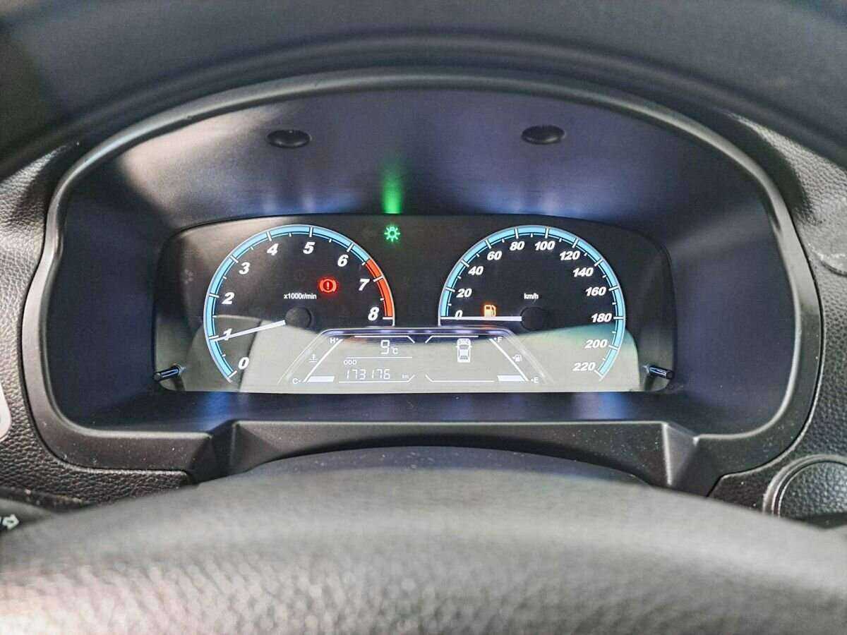 Купить Lifan Solano с пробегом. Фото: #10