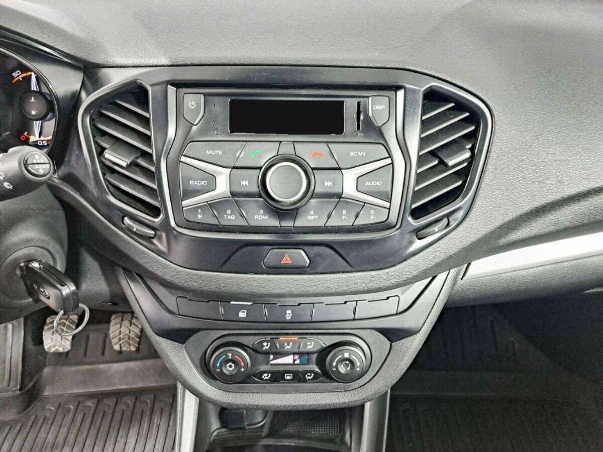 Купить Lada (ВАЗ) Vesta с пробегом. Фото: #12