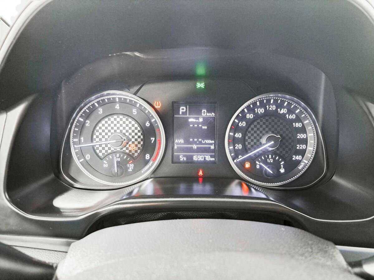 Купить Hyundai Elantra с пробегом. Фото: #9