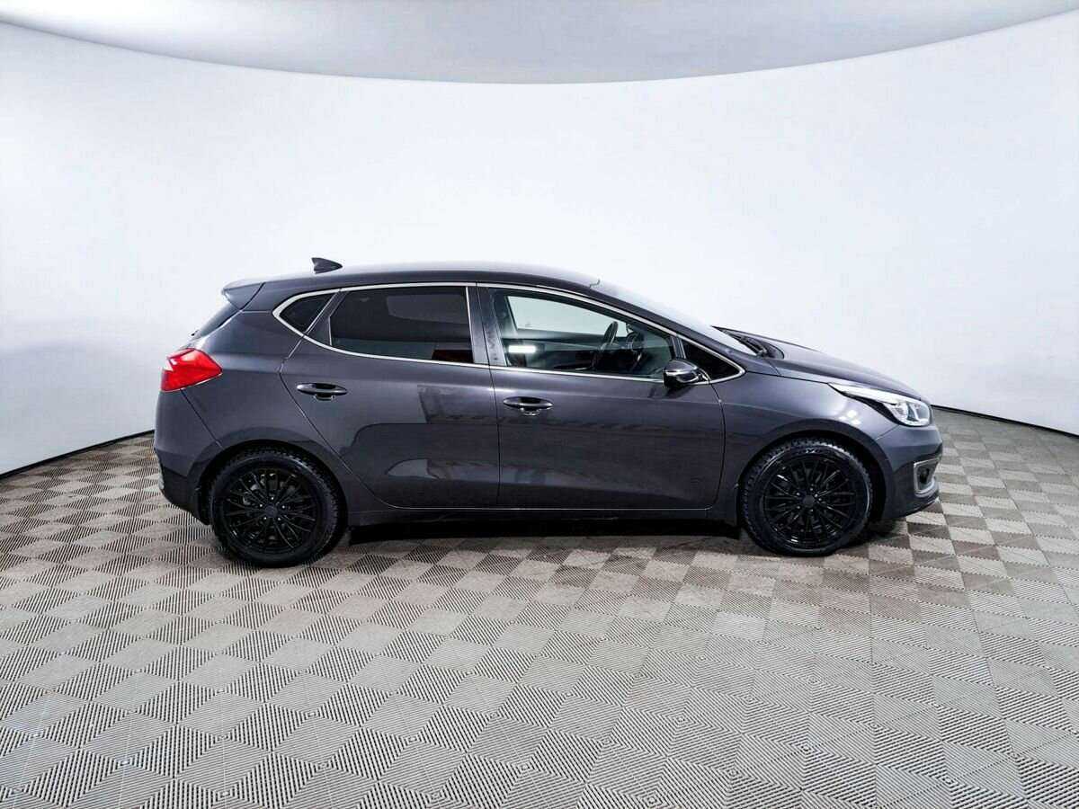 Купить Kia Ceed с пробегом. Фото: #3